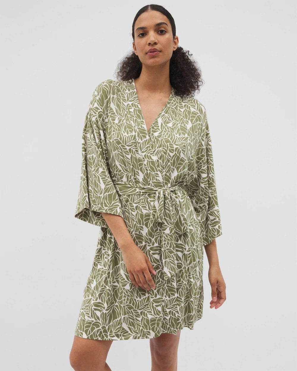 Short Robe - PALMTASTIC VETIVER/CHAMP | Soma for sale