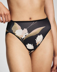 Edge High-Leg Panty - MYSTIC BLOOMS MINI BLACK | Soma Online