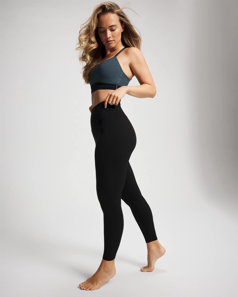 Racerback Yoga Bra - PETROL/BLACK | Soma discount