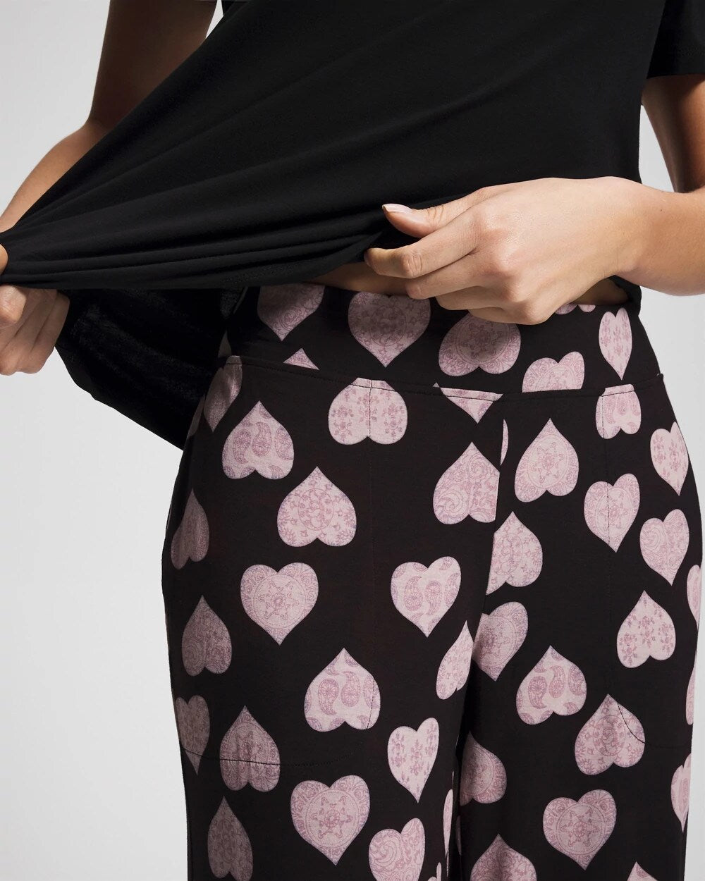 Short Sleeve + Pant Pajama Set - MANDALA HEARTS BLACK | Soma Online