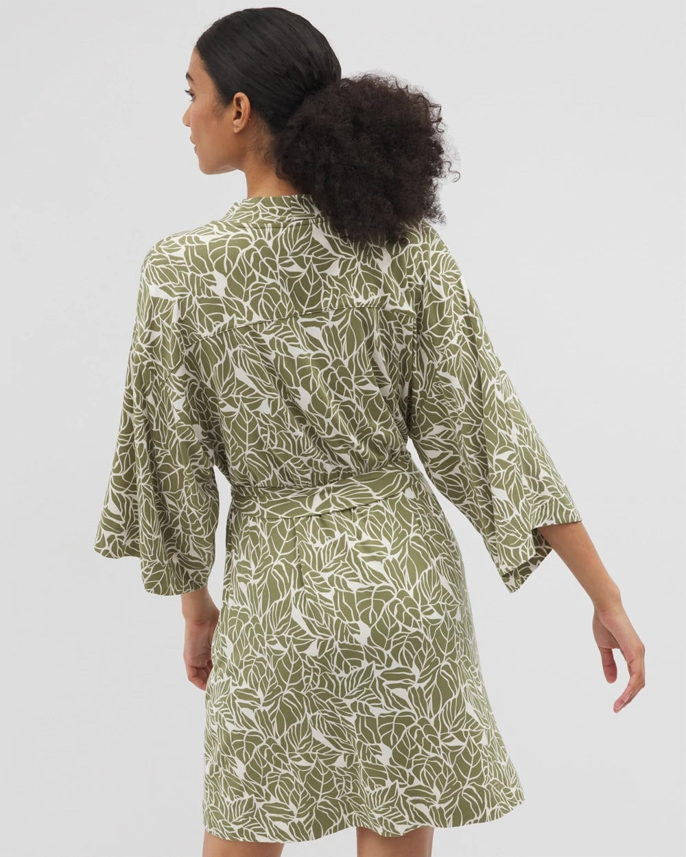 Short Robe - PALMTASTIC VETIVER/CHAMP | Soma for sale