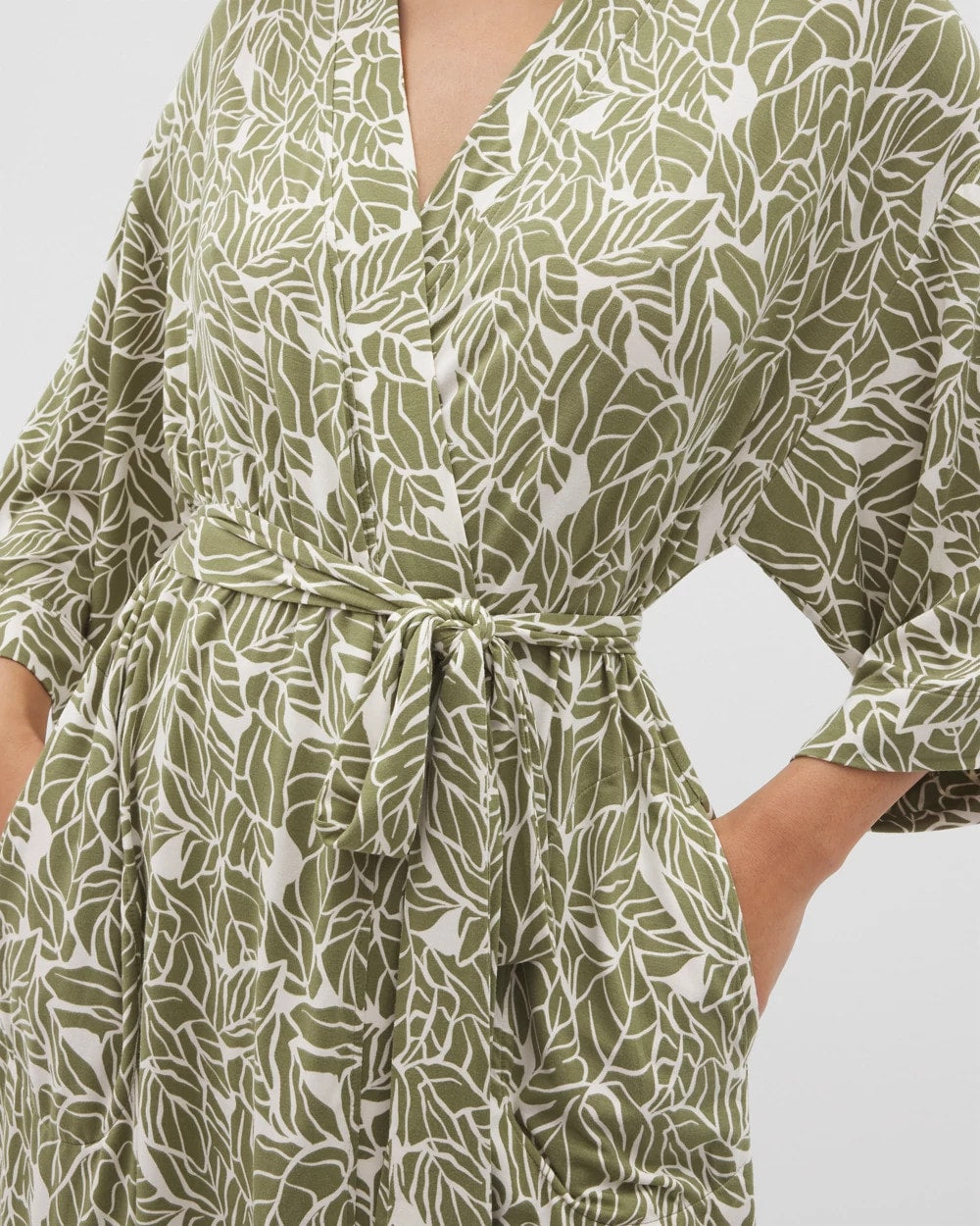 Short Robe - PALMTASTIC VETIVER/CHAMP | Soma for sale