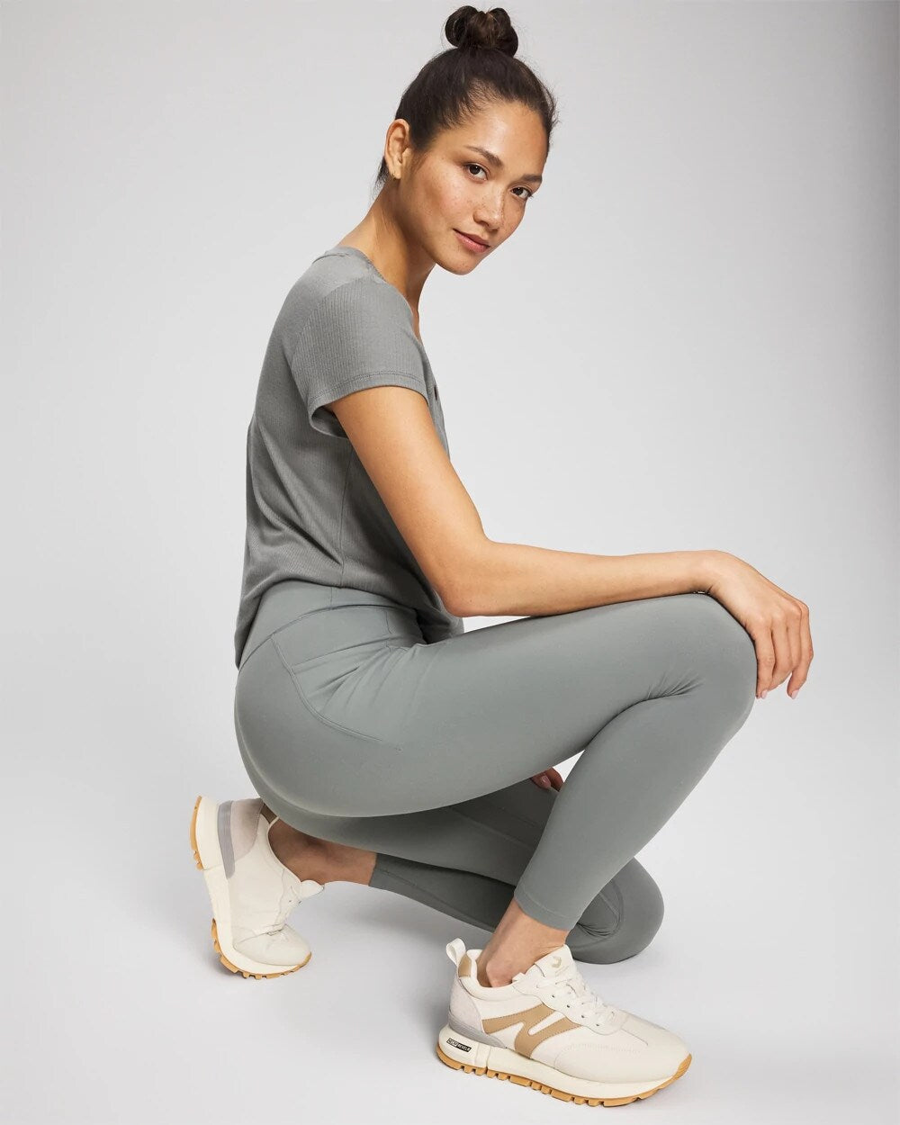 24/7 High-Waist Legging - SEDONA SAGE | Soma near me