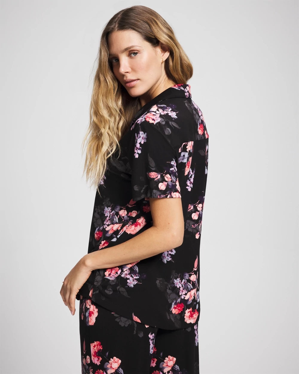 Short Sleeve Notch Collar Pajama Top - FLORAL DREAMS BLACK | Soma outlet