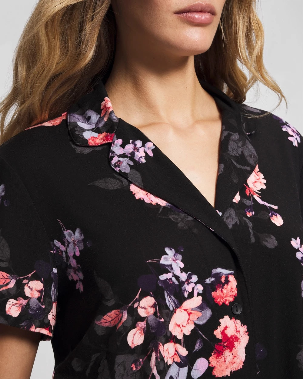 Short Sleeve Notch Collar Pajama Top - FLORAL DREAMS BLACK | Soma outlet