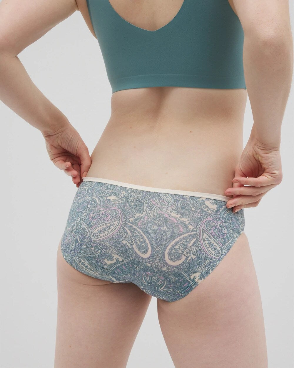 Edge Hipster Panty - GLOBAL PAISLEY M CHAMP | Soma near me