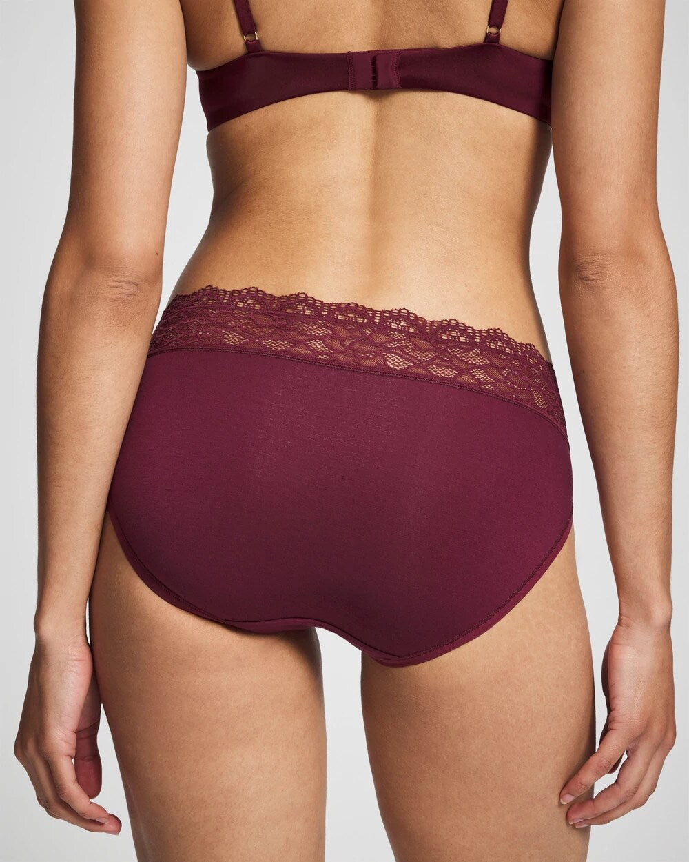 High-Leg Panty with Enchanting Lace - VELVET PLUM | Soma sale