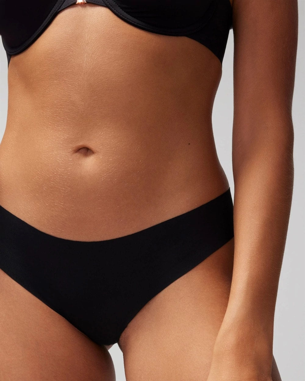 Thong Panty - BLACK | Soma outlet