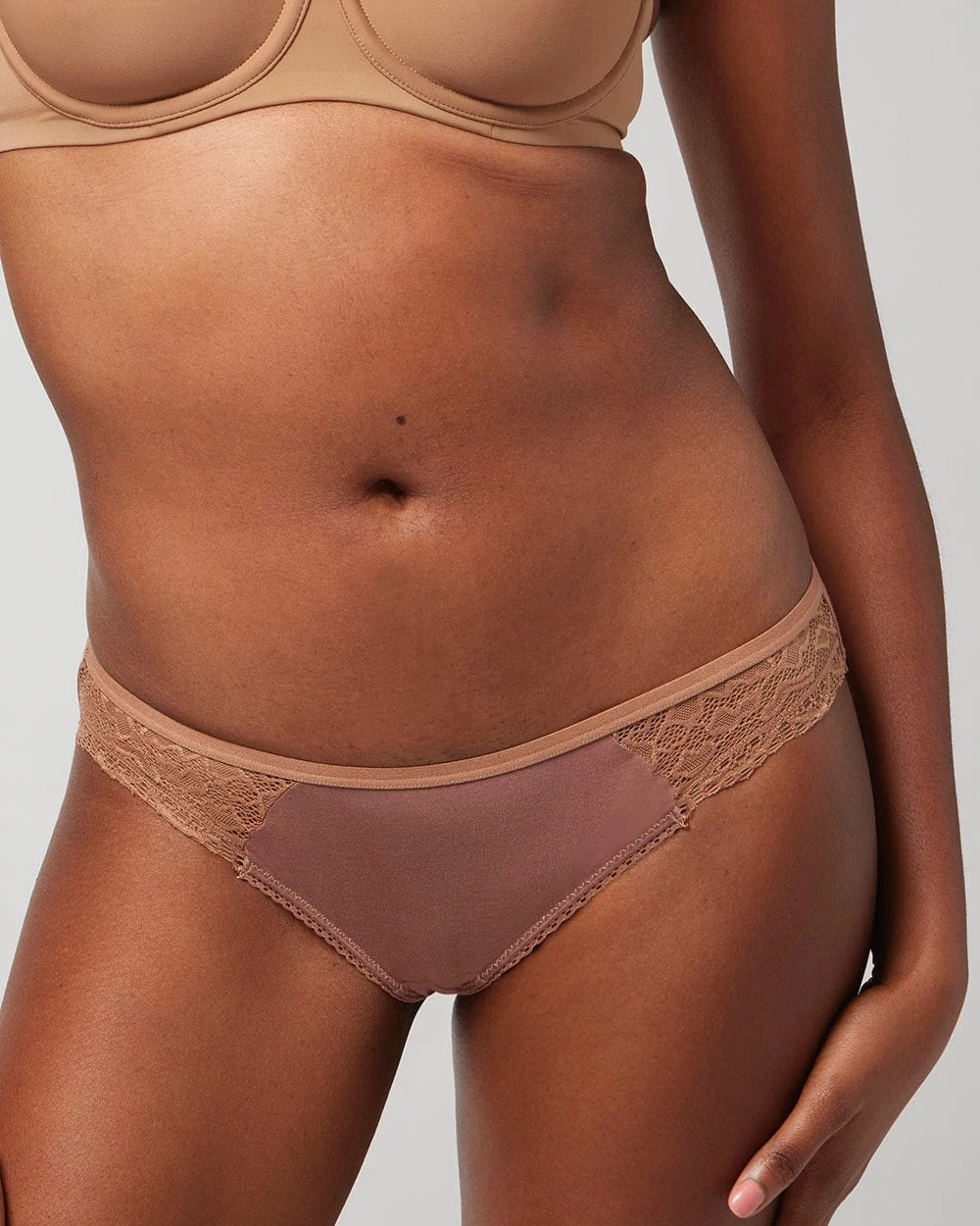 Bikini Panty with Enchanting Lace - WARM SIENNA | Soma outlet