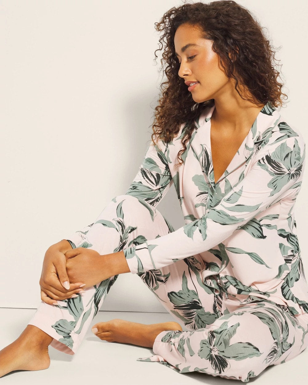 Long-Sleeve Printed Notch Collar Pajama Top - BLOOM BREEZE G SEPIA ROSE | Soma outlet