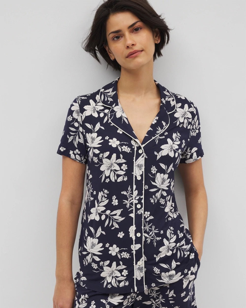Piped Short Sleeve Notch Collar Pajama Top - PLUMERIA DREAM NAVY | Soma outlet