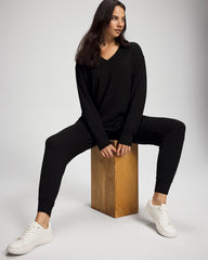 Ultrasoft Fleece V-Neck Sweatshirt - BLACK | Soma near me