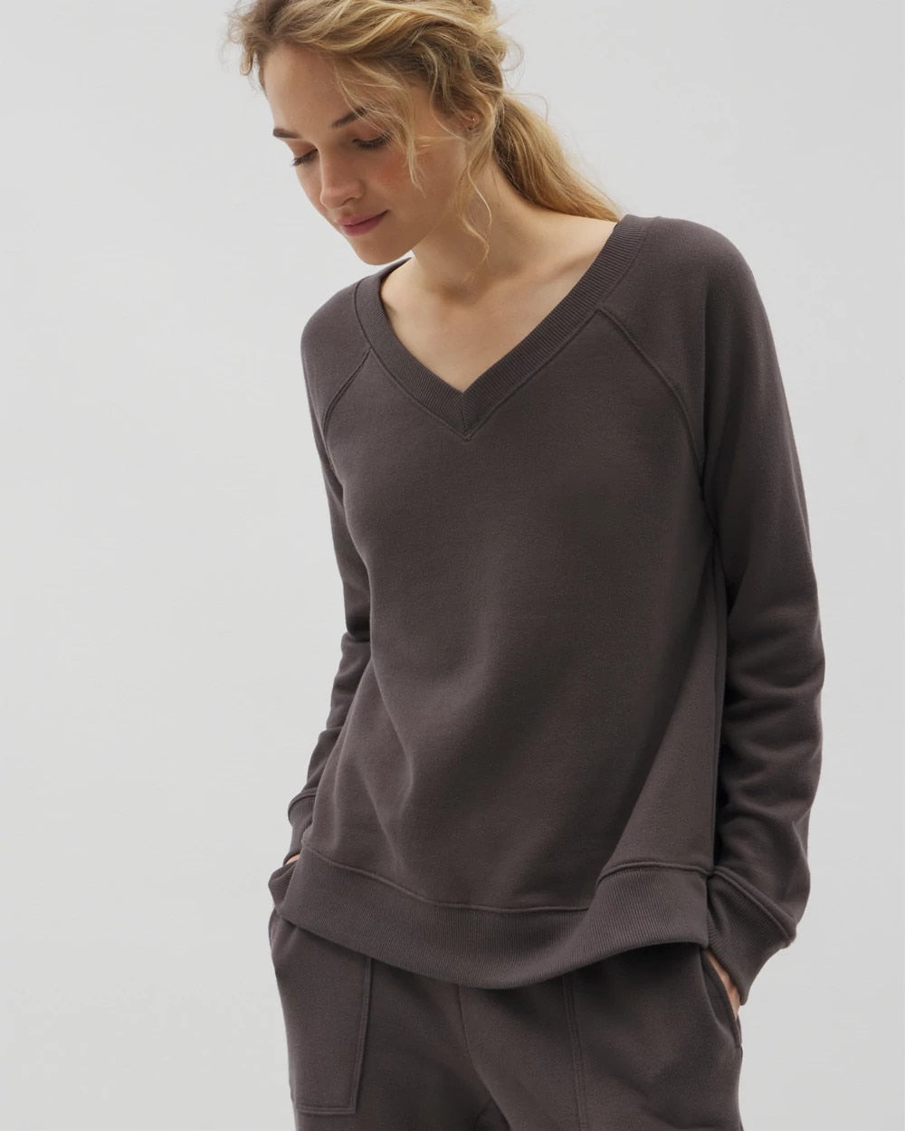 V-Neck Sweatshirt - GALAXY GRAY | Soma sale