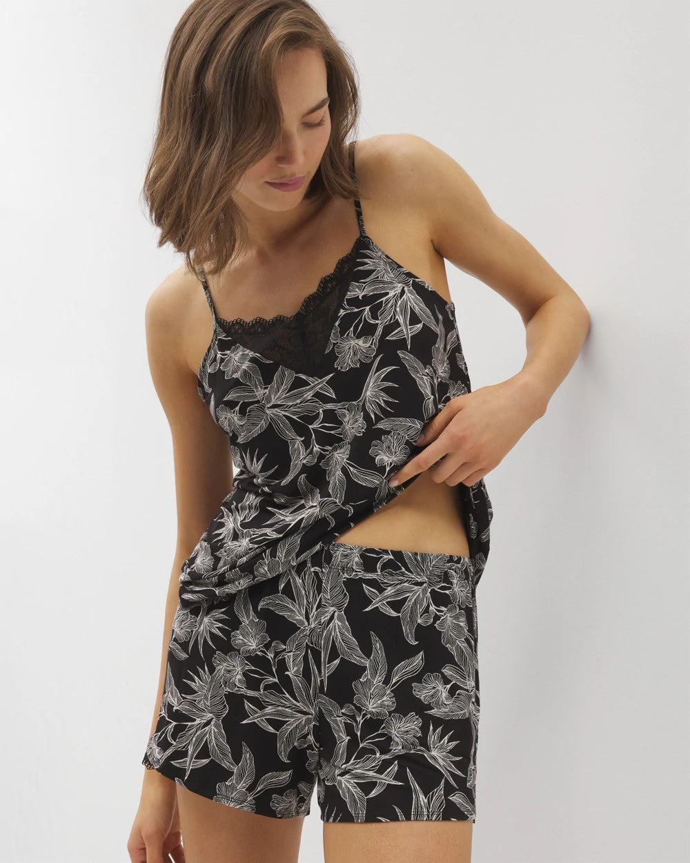 Lace-Trim Pajama Shorts - PLUMERIA BLOOMS BLK CH | Soma outlet