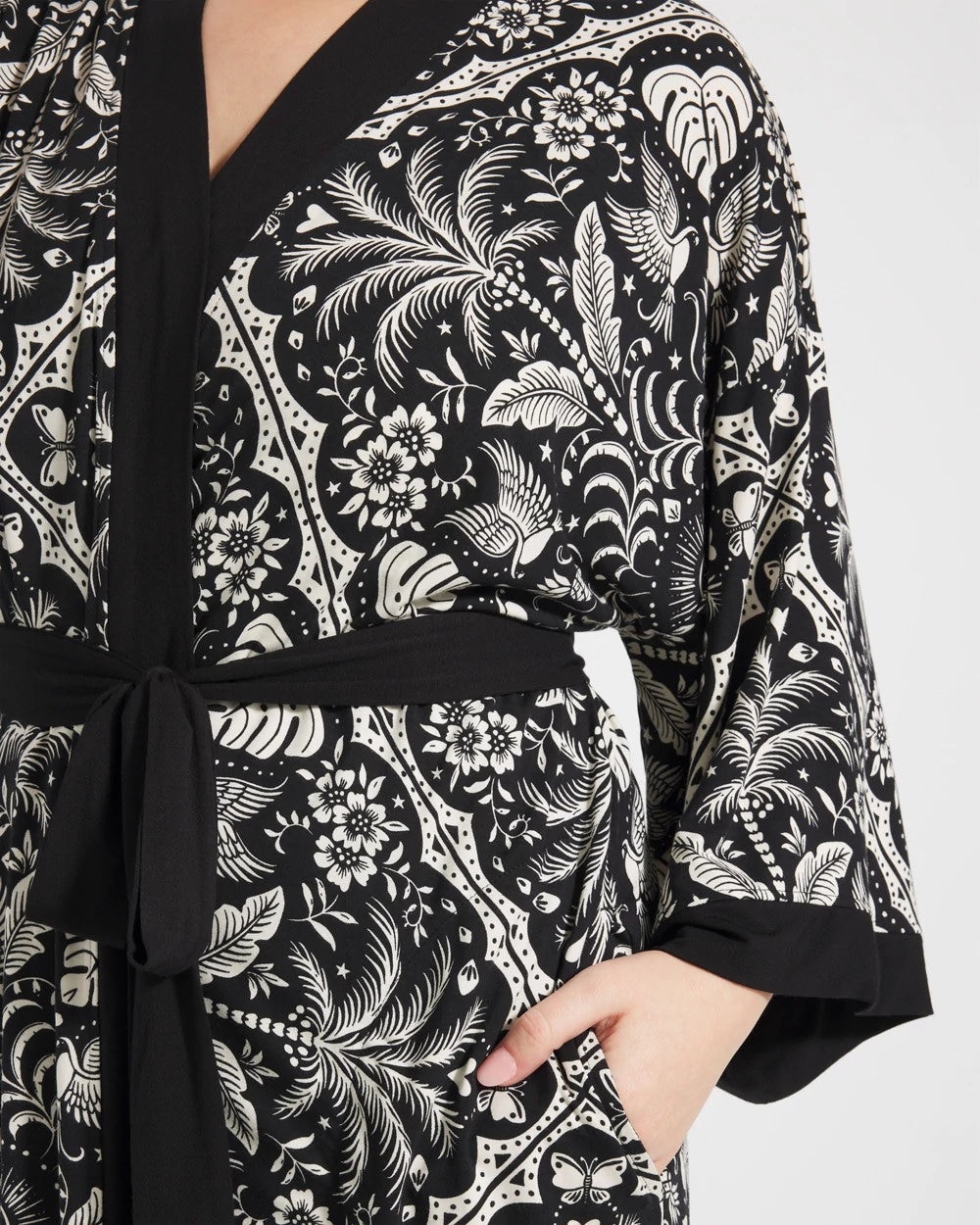 Short Robe - AMAZONIA TILE BLACK | Soma Online