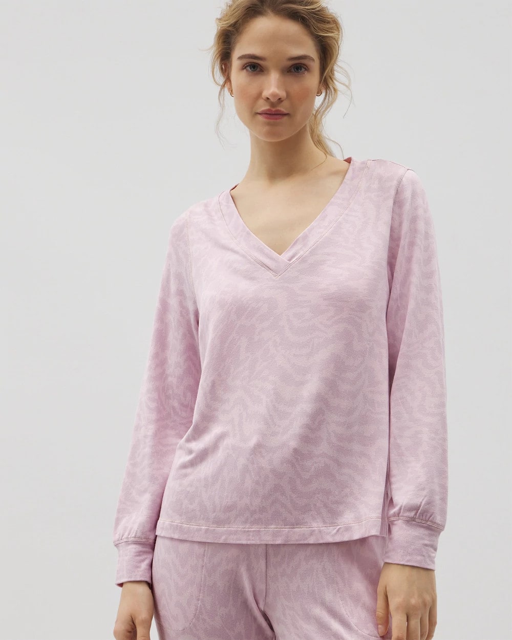Long-Sleeve V-Neck Pajama Top - CANT BE TAMED LILAC | Soma for sale