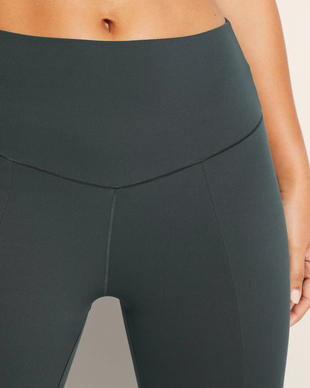24/7 High-Waist Mini Flare Leggings - DARK EVERGLADE | Soma on sale