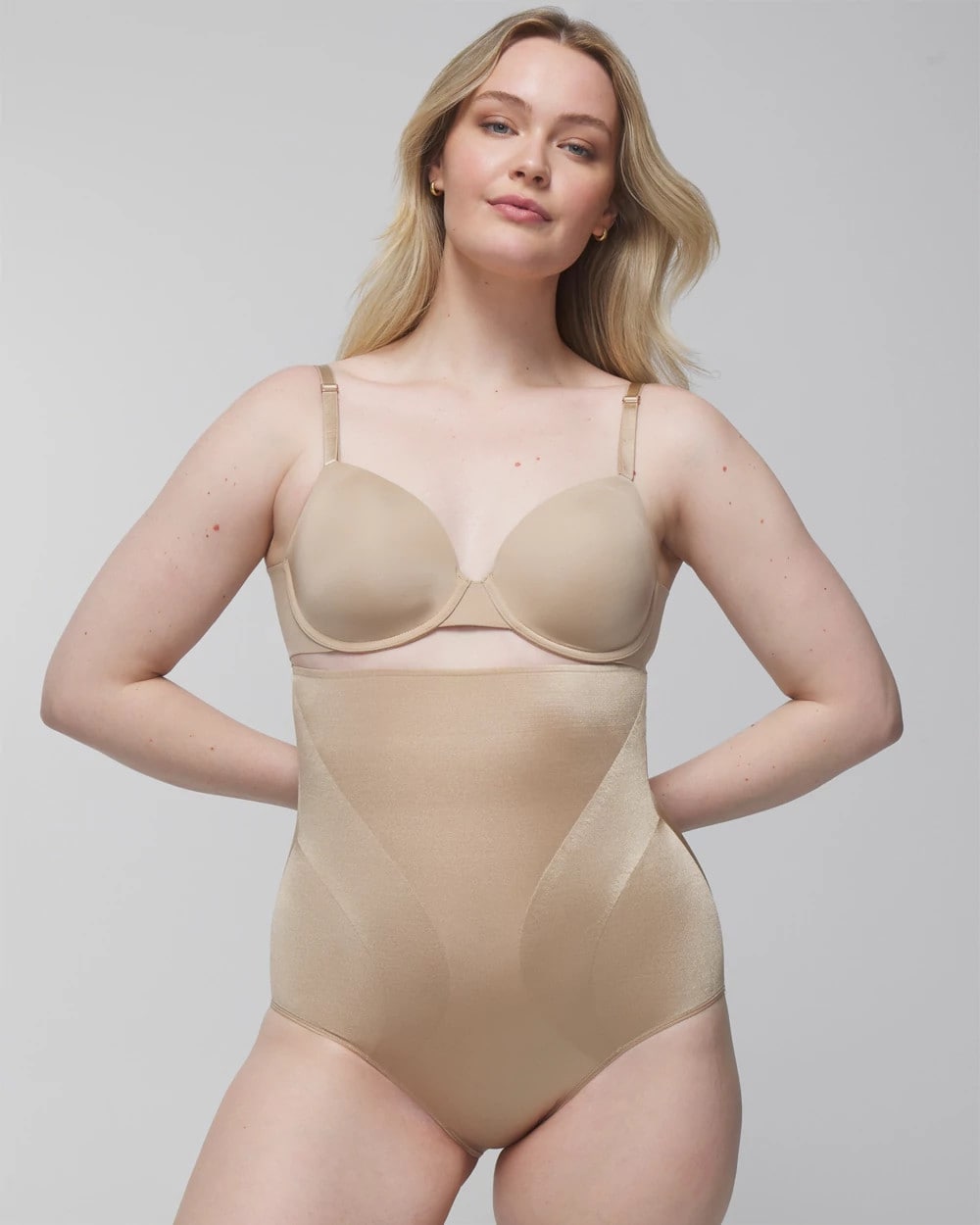 Mid-Level Shaping Vanishing Edge High-Waist Brief - WARM AMBER | Soma sale