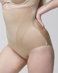 Mid-Level Shaping Vanishing Edge High-Waist Brief - WARM AMBER | Soma sale