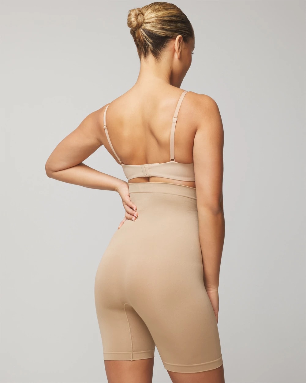 Mid-Level Shaping Seamless High-Waist Thigh Shaper - ALMOND | Soma outlet