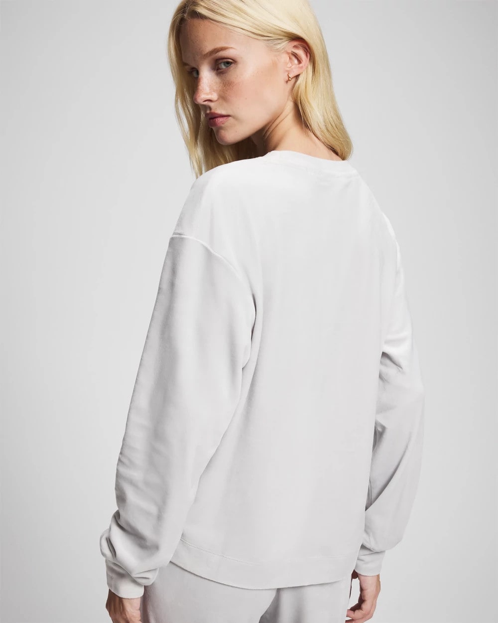 Velour Crewneck Sweatshirt - VAPOR GRAY | Soma outlet