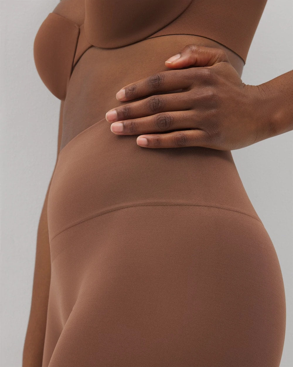 Mid-Level Shaping Seamless Shorts - CINNAMON LATTE | Soma outlet